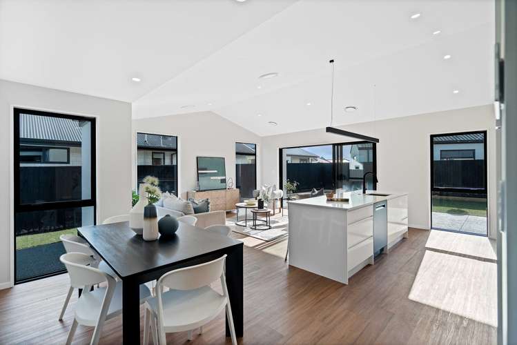 9 Hollard Crescent Lincoln_8