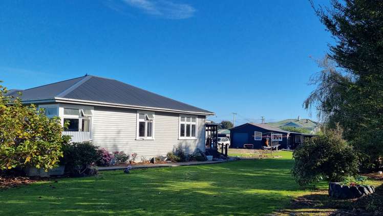 5 & 7 Clifden Highway Tuatapere_2