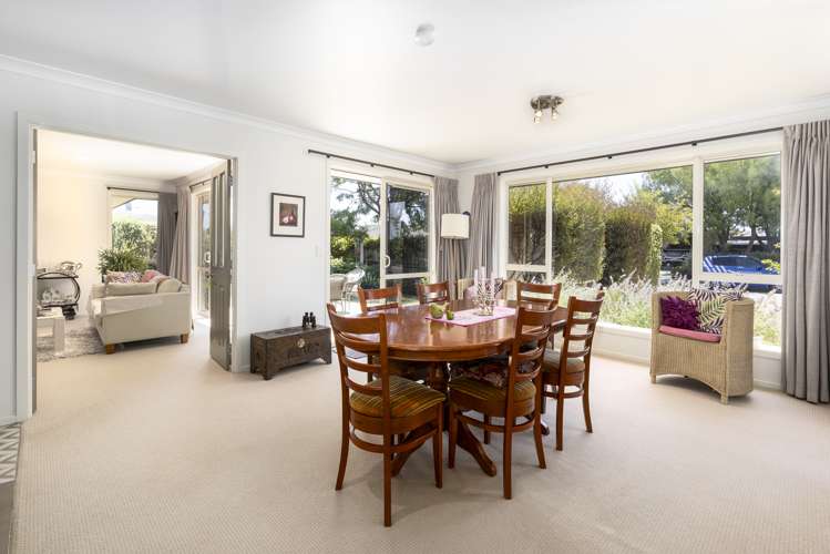 4 Easthaven Place Redwoodtown_2