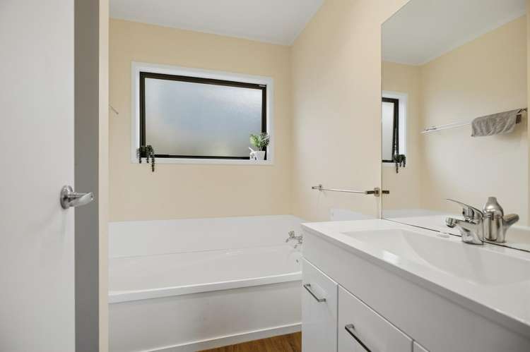 15A Newark Close Gate Pa_6