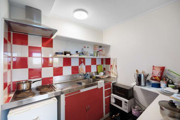 8 Avalon Crescent Fernhill/Sunshine Bay_28