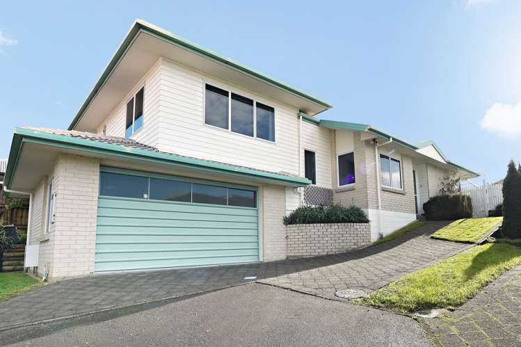15 Racecourse Way_0