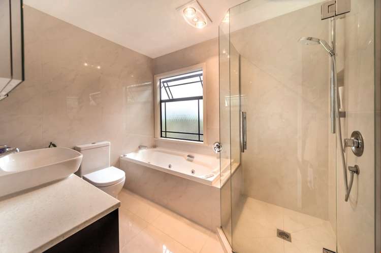 3/14 The Esplanade Castor Bay_12