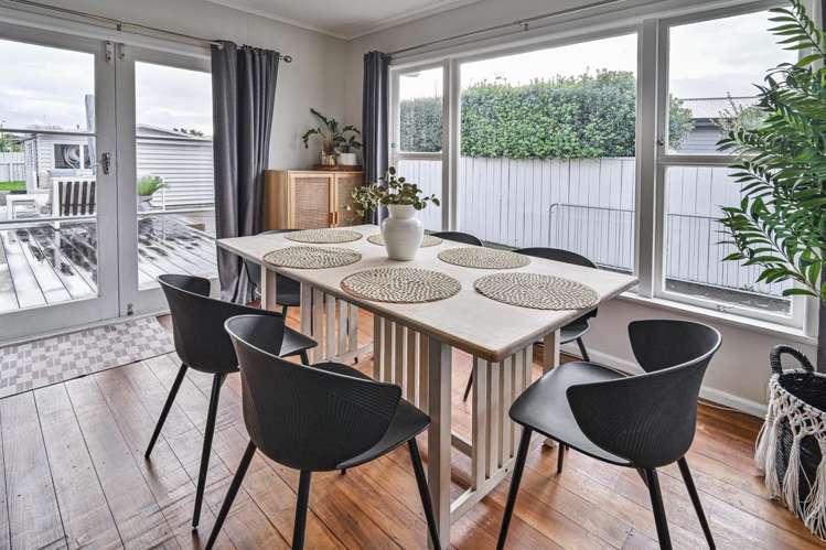 15 Lipscombe Crescent Havelock North_6