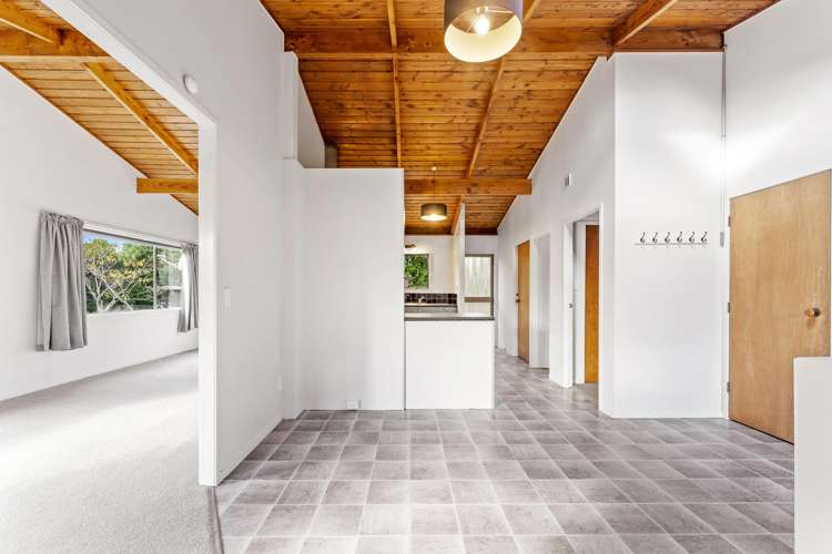 16 Dobell Road Stanmore Bay_6