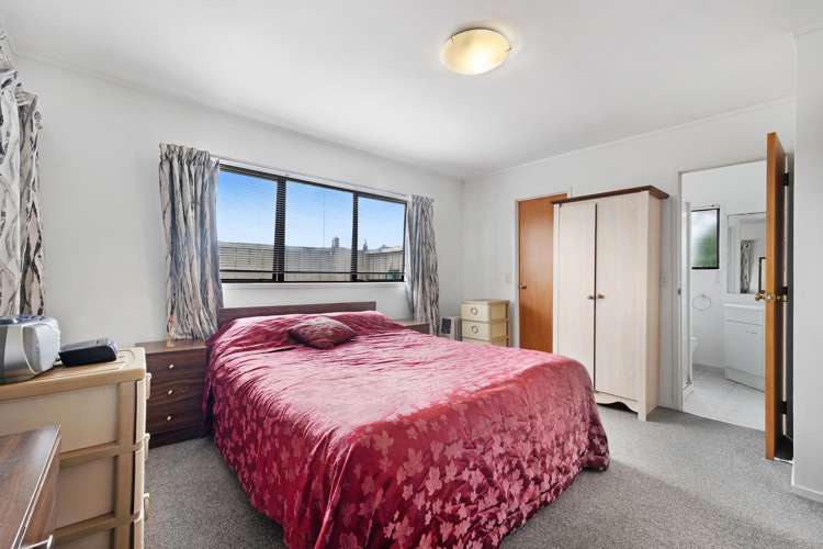 2/55 Aviemore Drive Highland Park_12