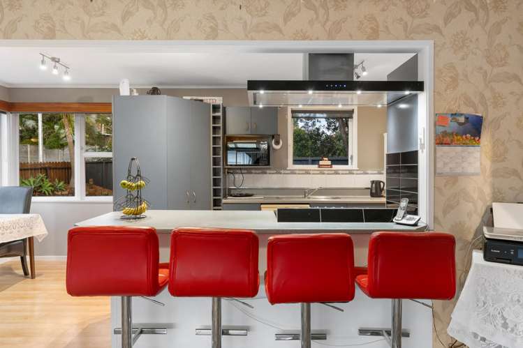 55 Captain Scott Road Glen Eden_11