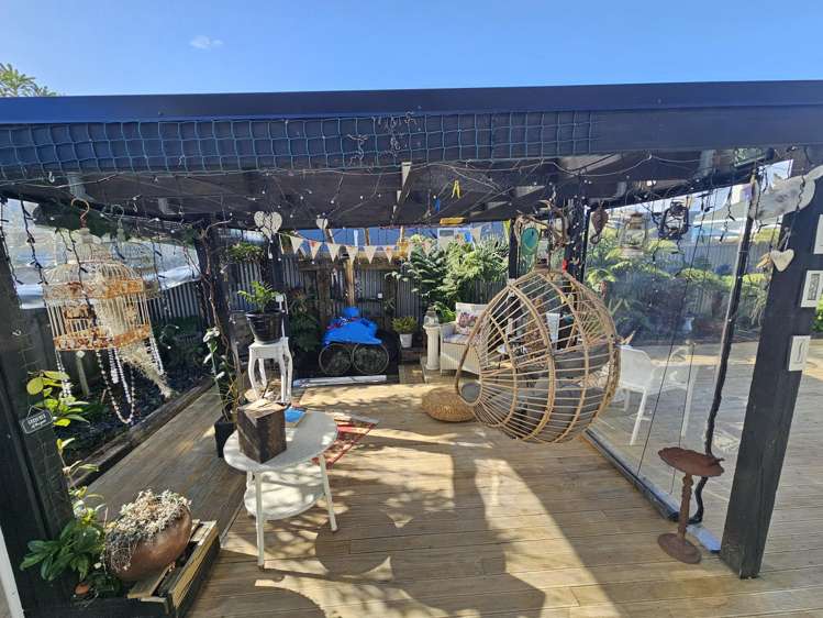 217 Bath Street Levin_16