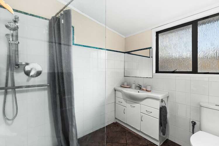 202 Caroline Place Mayfair_8