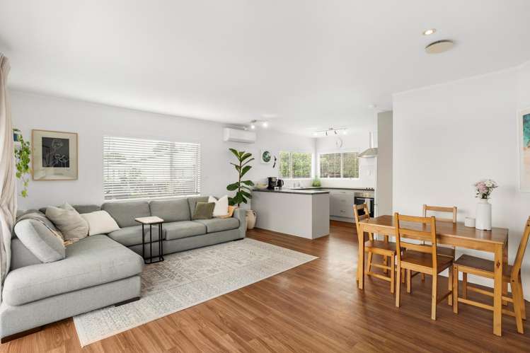 3/27 Abbotleigh Avenue Te Atatu Peninsula_8