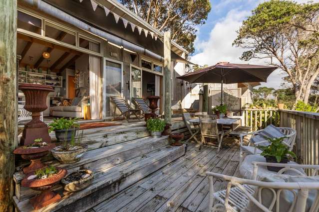 Wai-iti Beach Retreat Beach Road Waiiti_4