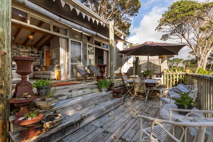 Wai-iti Beach Retreat Beach Road_4