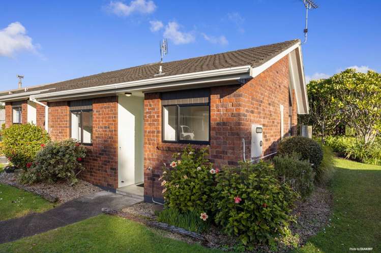 8 Fantail Court Orewa_20