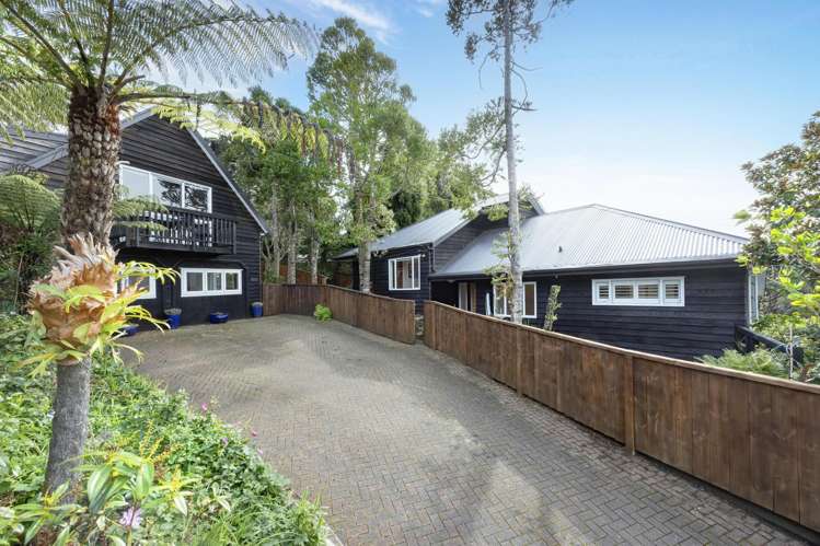 156 Piha Road Piha_34