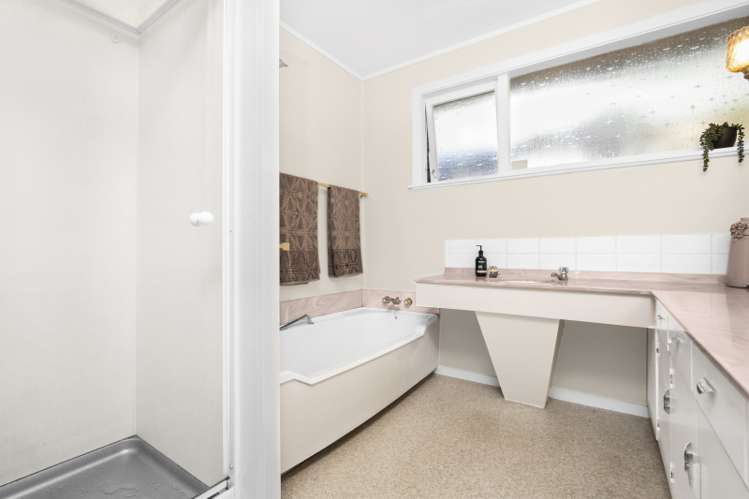 8 Mccall Place Opaheke_12