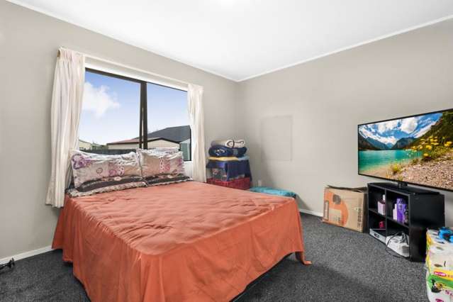 2/10 Hatherley Place Clendon Park_4