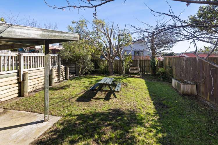 5 Kinloch Place Papakowhai_21