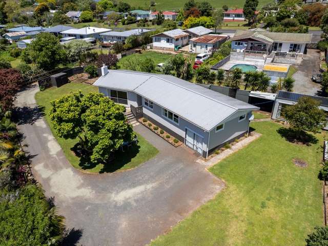 Hillcrest Hideout – Relax, Entertain, Enjoy