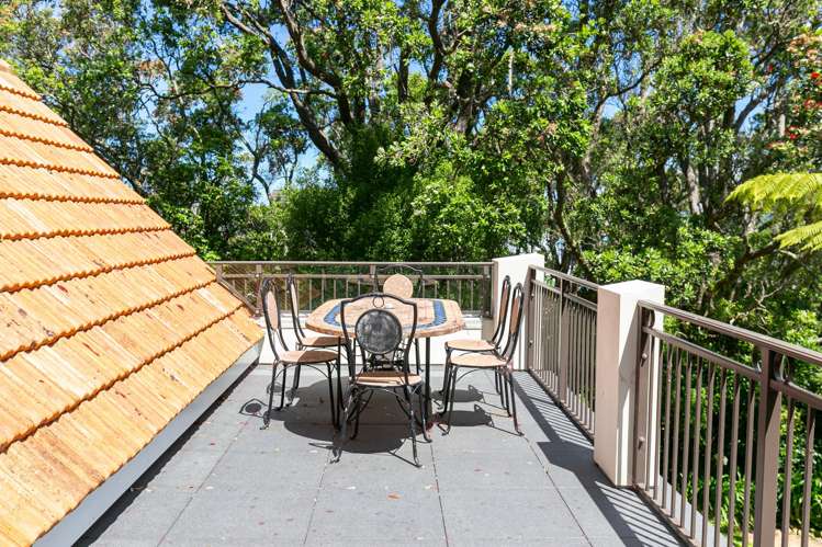 17 and 19 Benares Street Khandallah_22