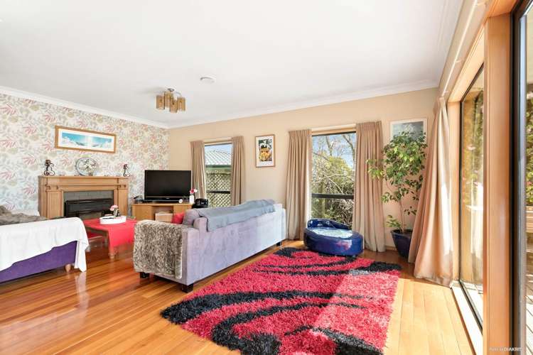 207 Golf Road Titirangi_12