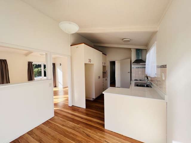 122 Vodanovich Road Te Atatu South_2