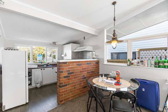 13d Tahi Terrace Glen Eden_1