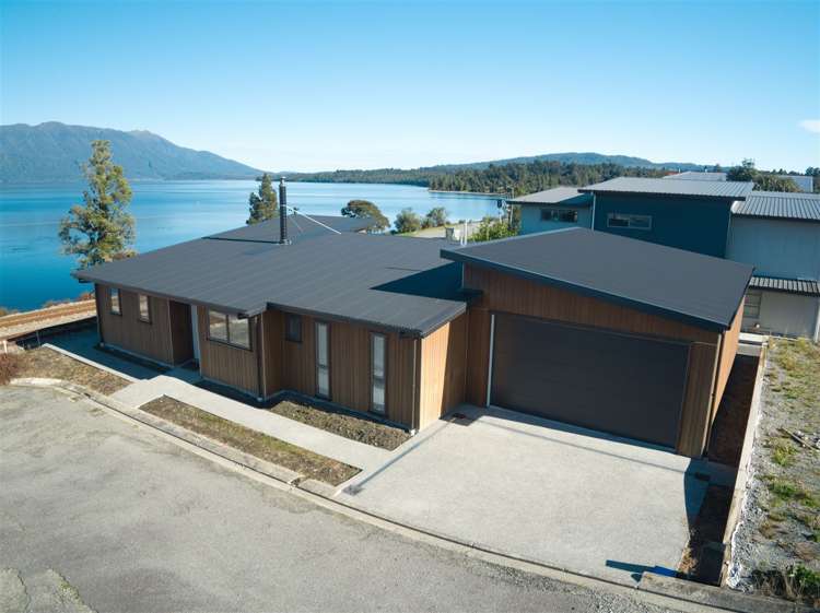 7 Koe Street Moana / Lake Brunner_3