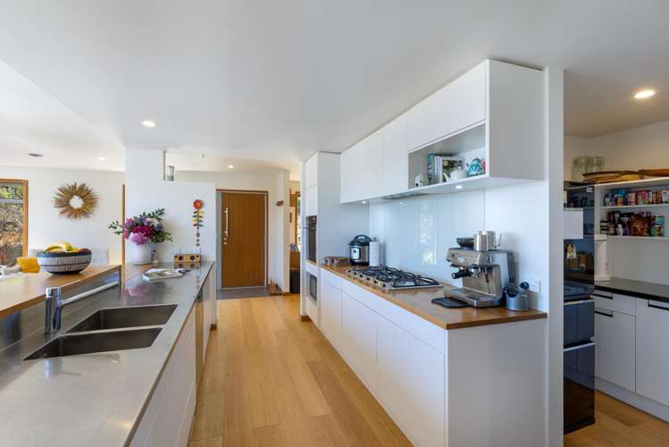 367 Princes Drive Britannia Heights_10