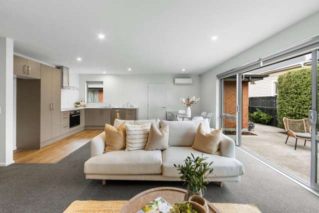 2/395 Armagh Street Linwood_2