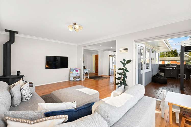 1 Garden Heights Avenue Glenview_11