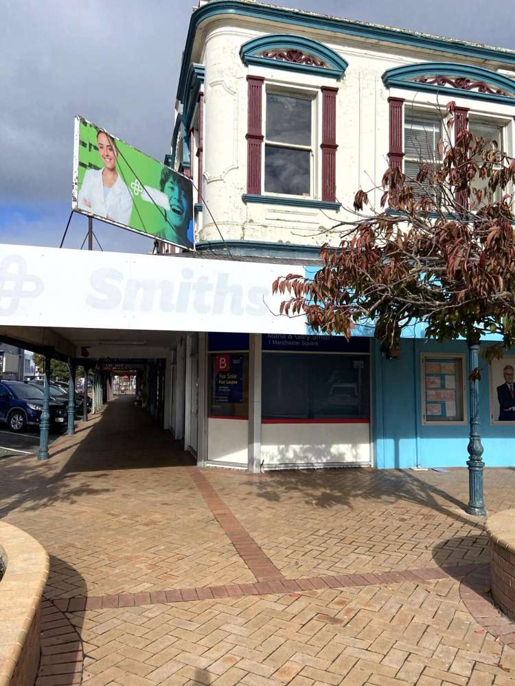 1 Manchester Sq and 70 and 72 Manchester St Feilding_9