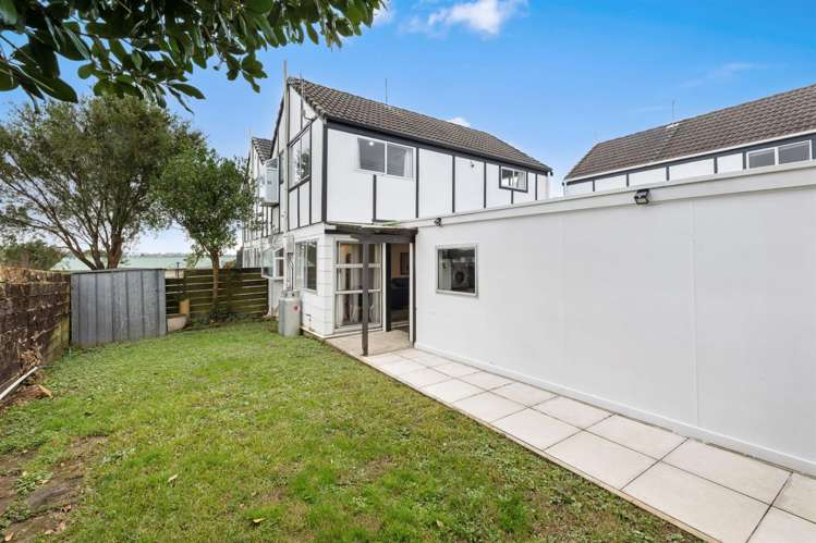 1/45 Astley Avenue_0