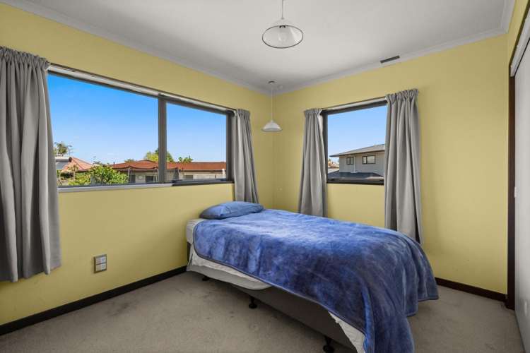 32 Hillcrest Road Otumoetai_16