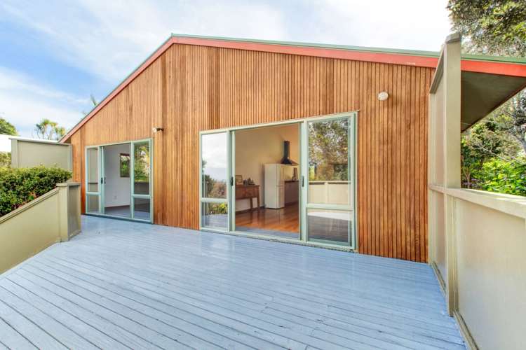 17 Putiki Road Ostend_2