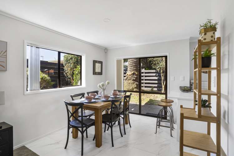 2/10 Ingram Street Papakura_5