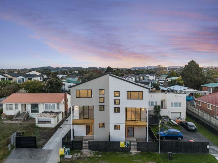 8/16 Binsted Road New Lynn_17