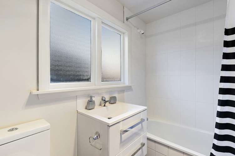 144 Brookside Terrace Bryndwr_10