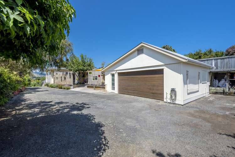 15 Kowhai Grove Raumati Beach_1