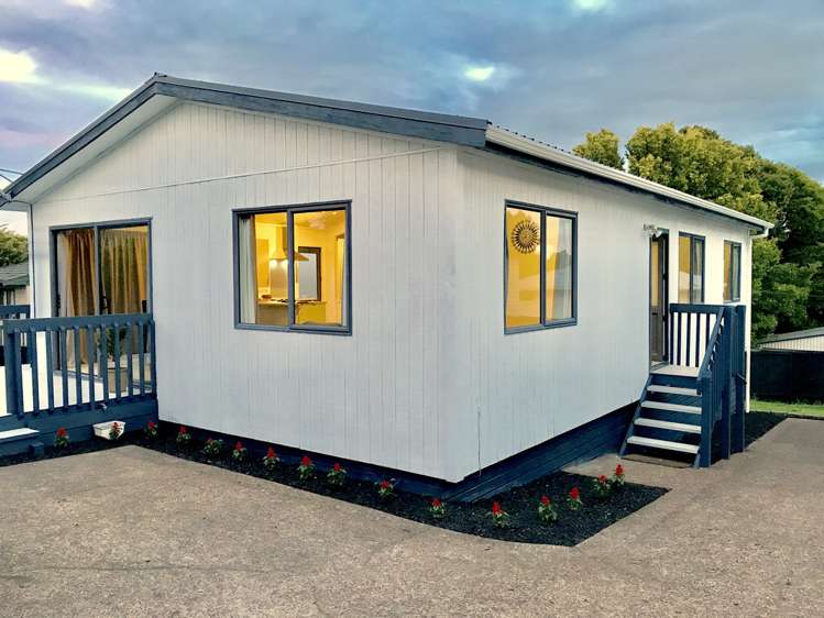 63c Glenview Road Glen Eden_0