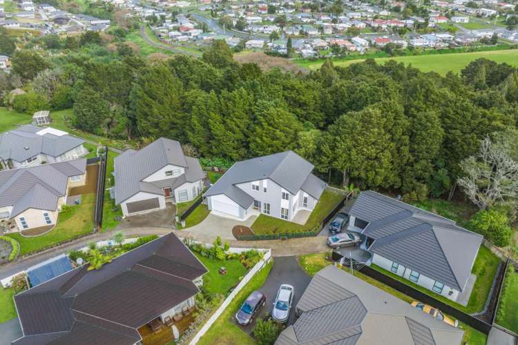 14 Rolling Stone Rise Tikipunga_13