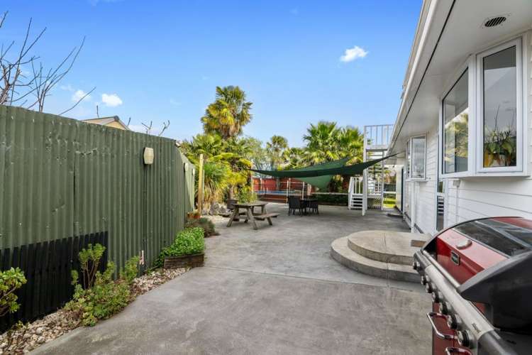 26 Dickens Street Stoke_16