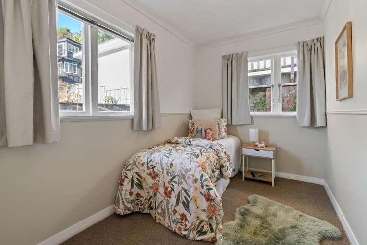 82 Mortimer Terrace Brooklyn_11