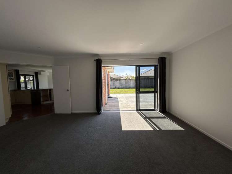 49 Edenpark Drive Rototuna_10