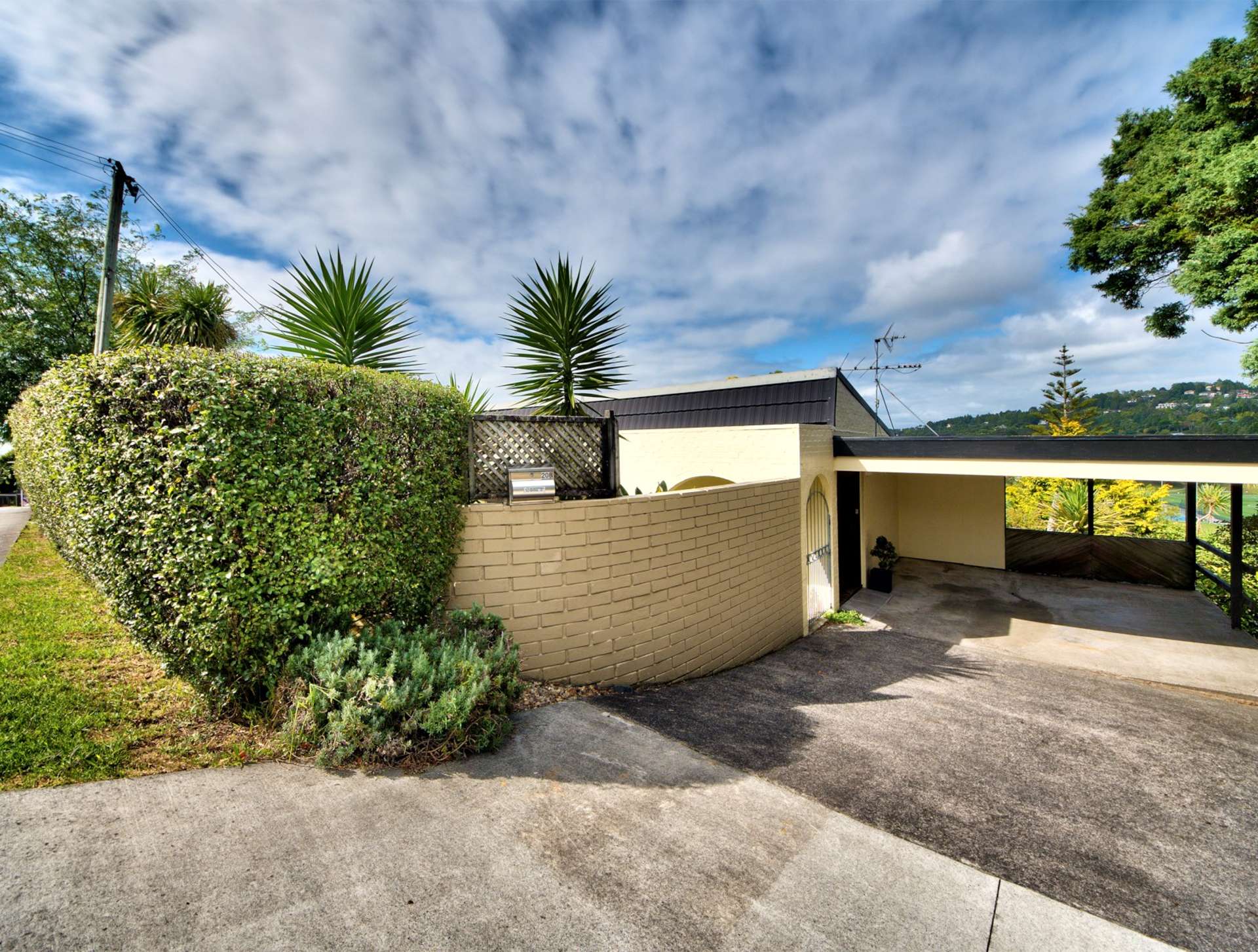 208 Golf Road Titirangi_0