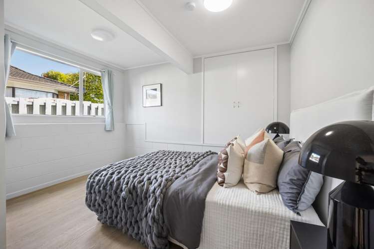 60 Titirangi Road New Lynn_17