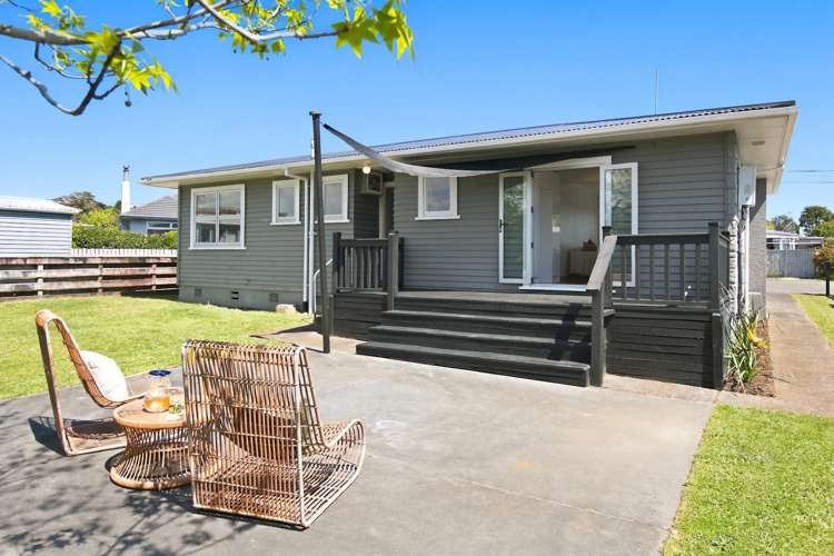 35 Trafalgar Street Westown_23