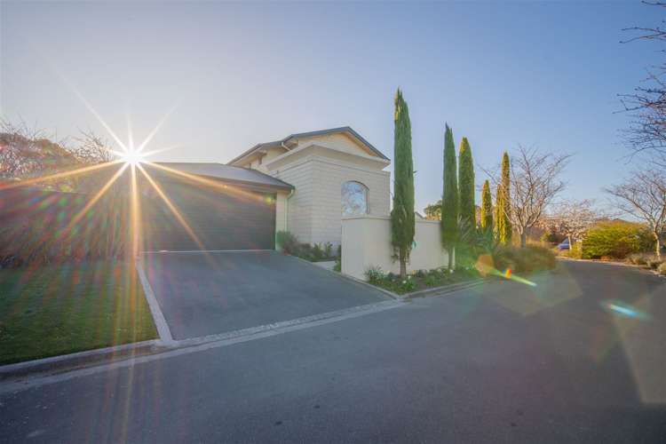 6 Benmore Gard Harewood_2