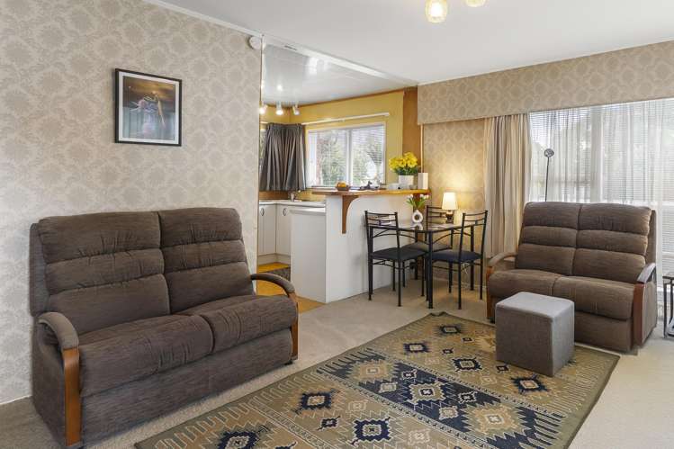 2/44 Diana Drive Glenfield_7