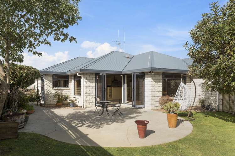 29 Baverstock Road Nawton_19