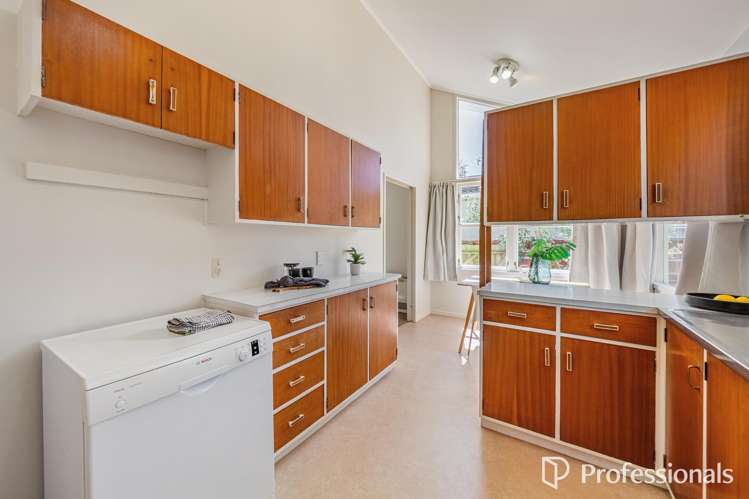 286 Riverside Drive Waterloo_12